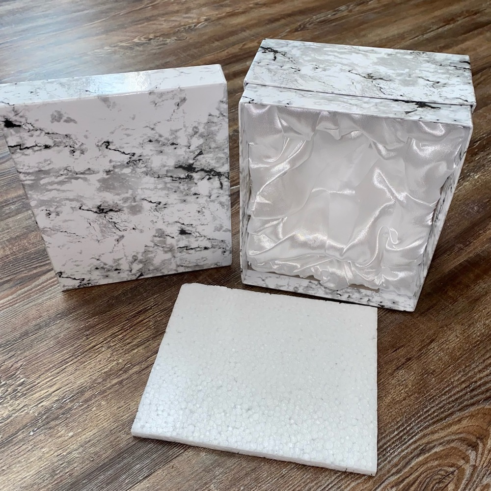 NEW PREMIUM GIFT BOX SATIN LINED STYROFOAM CUSHIONING GRAY MARBLE PRINT LOT  2